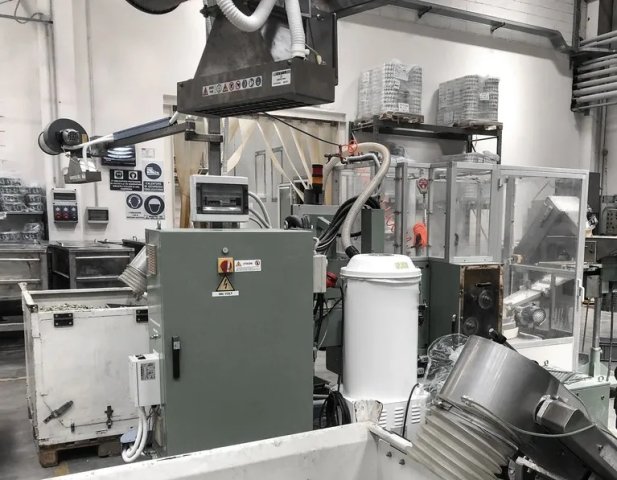 Industrijski sesalnik za lahek material, nitke, papir, stiskanje materiala, 120 L, 400V - slika 2