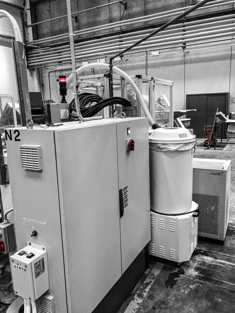 Industrijski sesalnik za lahek material, nitke, papir, stiskanje materiala, 120 L, 400V - slika 3