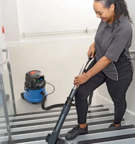 Baterijski stroj za ekstrakcijsko čiščenje tekstilnih površin in preprog s polnilcem (baterija art.NUM912698VT) - slika 6